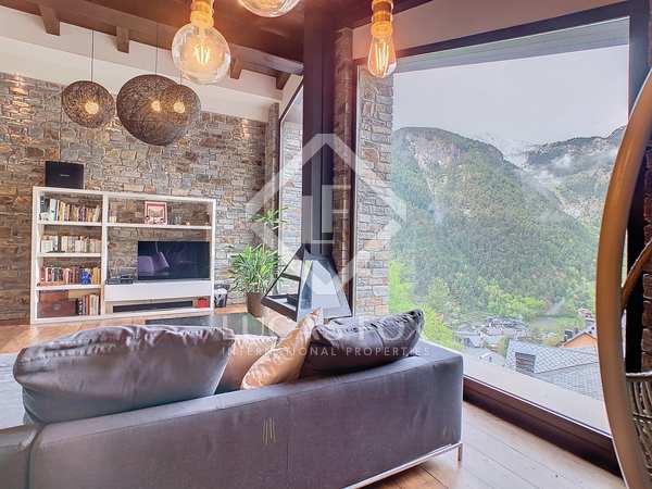 429m² house / villa with 32m² terrace for sale in La Massana