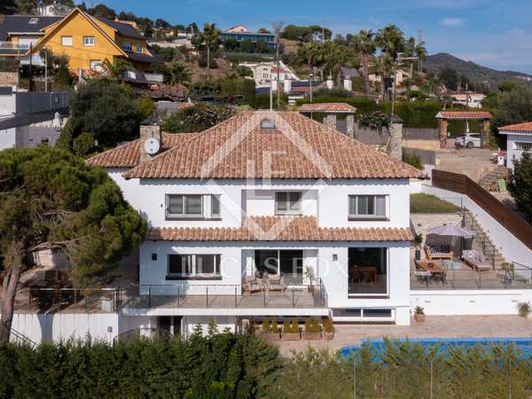 Casa / villa de 432m² con 150m² terraza en venta en Alella