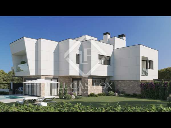 Huis / villa van 400m² te koop in Pozuelo, Madrid