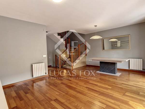 Villa van 186m² te koop met 70m² terras in Vilanova i la Geltrú