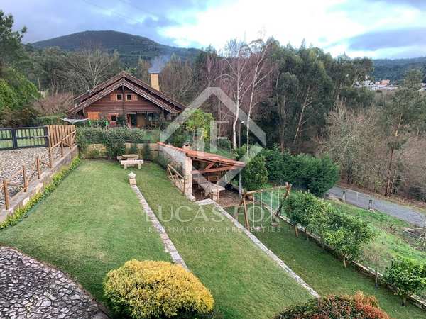 240m² country house with 120m² terrace for sale in Porto