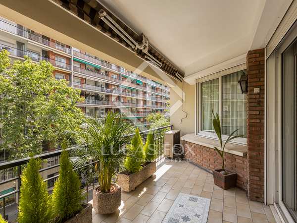 174m² apartment with 10m² terrace for sale in Sant Gervasi - La Bonanova