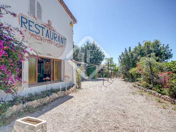 236m² house / villa for sale in St Pere Ribes, Barcelona