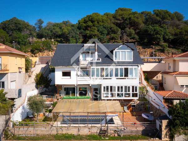 386m² house / villa for sale in Alella, Barcelona