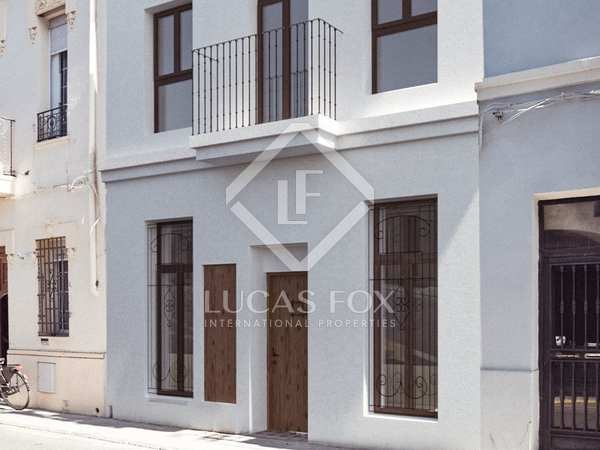158m² house / villa with 47m² terrace for sale in Ruzafa