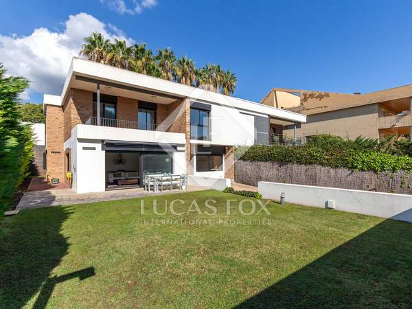 Casa / villa de 257m² con 325m² de jardín en venta en Esplugues