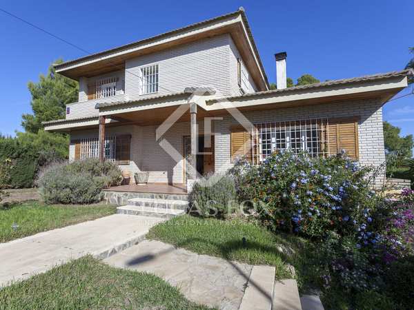 Casa / vila de 310m² à venda em La Eliana, Valencia