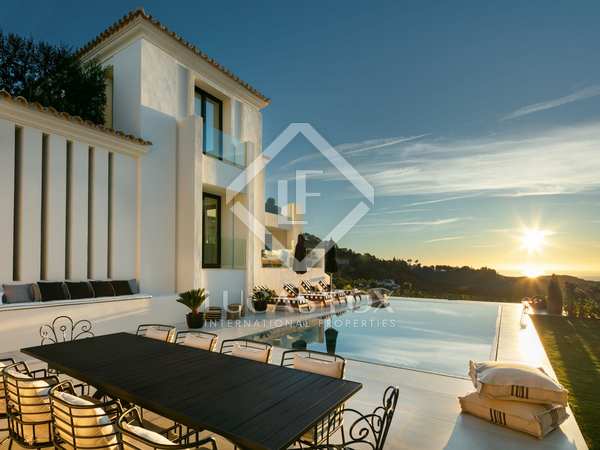 1,080m² house / villa for sale in Madroñal, Costa del Sol