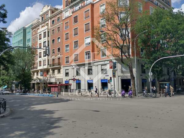 Квартира 230m² на продажу в Гойя, Мадрид