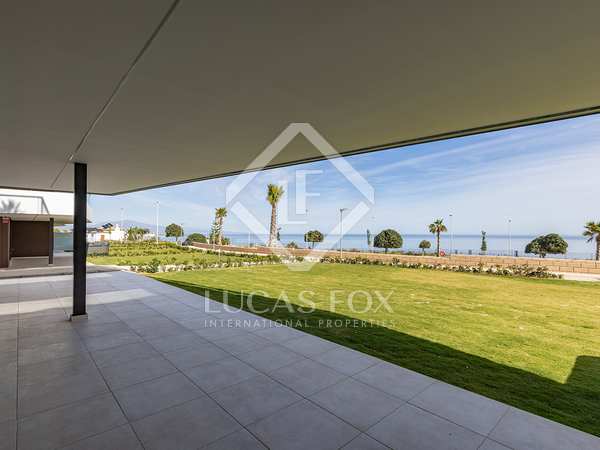 142m² apartment with 193m² garden for sale in Estepona