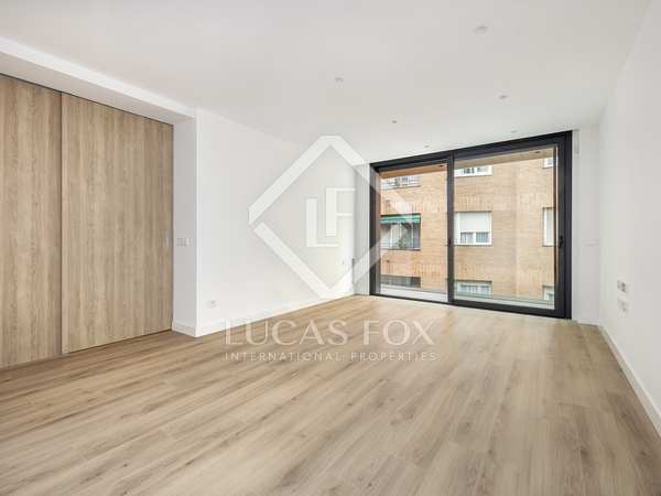 84m² apartment with 22m² terrace for rent in Sant Gervasi - Galvany
