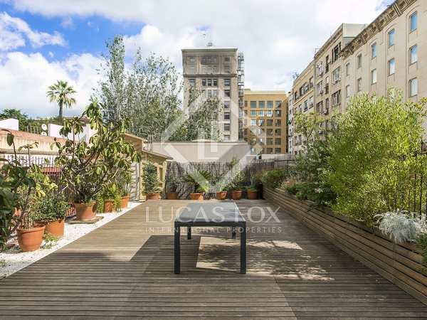 203 m² apartment with 102 m² terrace for sale, Eixample Right