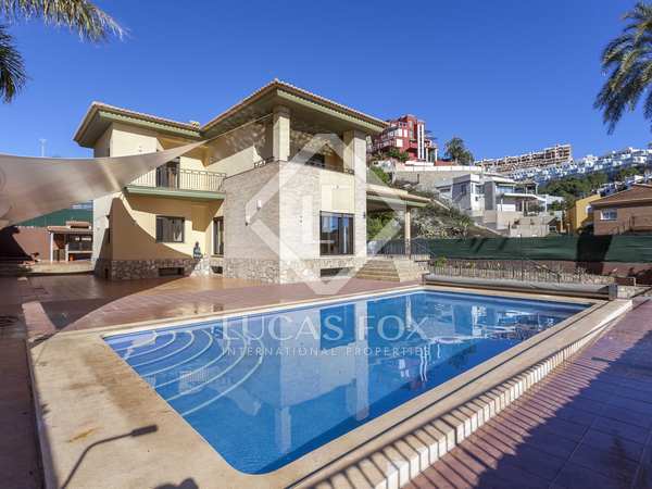 Casa / villa de 434m² en venta en Cullera, Valencia