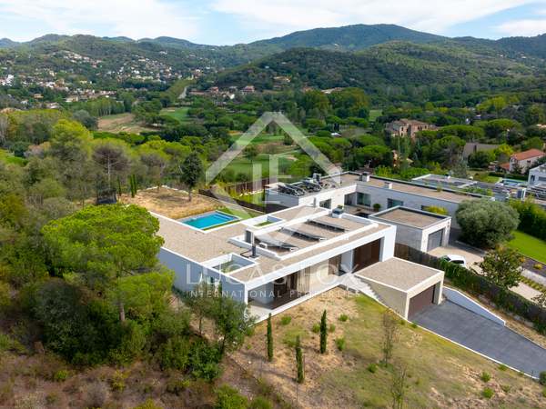 Villa van 456m² te koop in Vallromanes, Barcelona