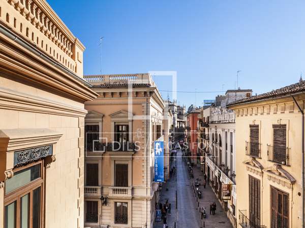 Huis / Villa van 2,335m&sup2; te koop in El Carmen, Valencia