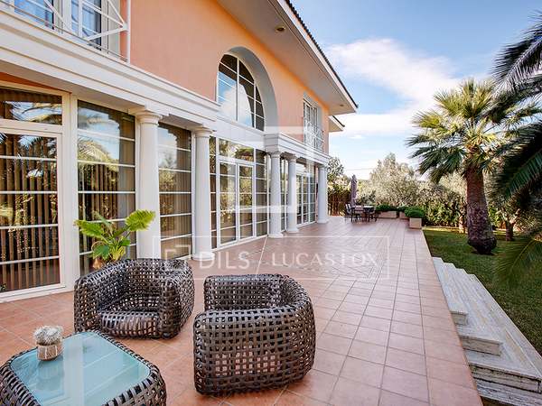 Casa / Vila de 586m² à venda em Dénia, Costa Blanca