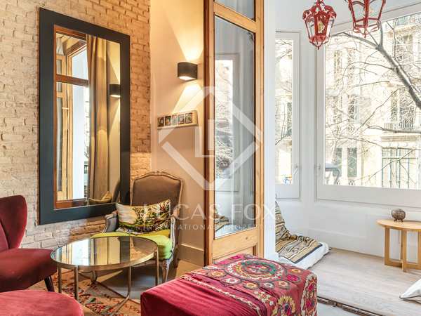 309m² apartment with 6m² terrace for sale in Eixample Right