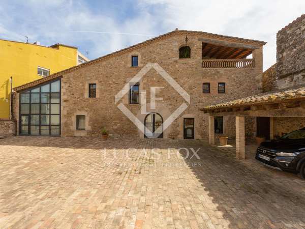 Casa / villa de 696m² en venta en El Gironés, Girona