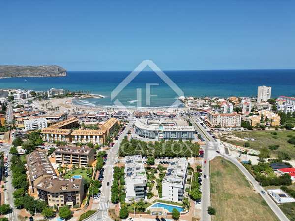 200m² penthouse with 90m² terrace for sale in Jávea