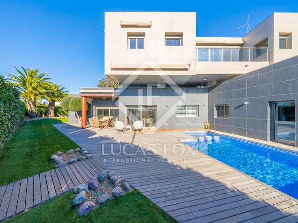 Дом / вилла 311m² на продажу в Cambrils, Таррагона