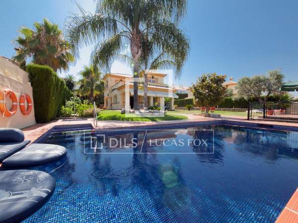 Villa till salu på New Golden Mile, Estepona