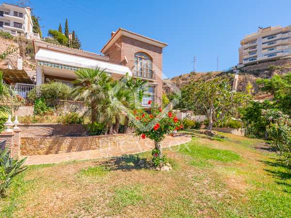 Huis / villa van 412m² te koop in East Málaga, Malaga