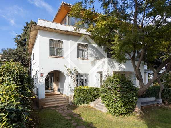 Villa van 683m² te koop met 1,424m² Tuin in Pedralbes