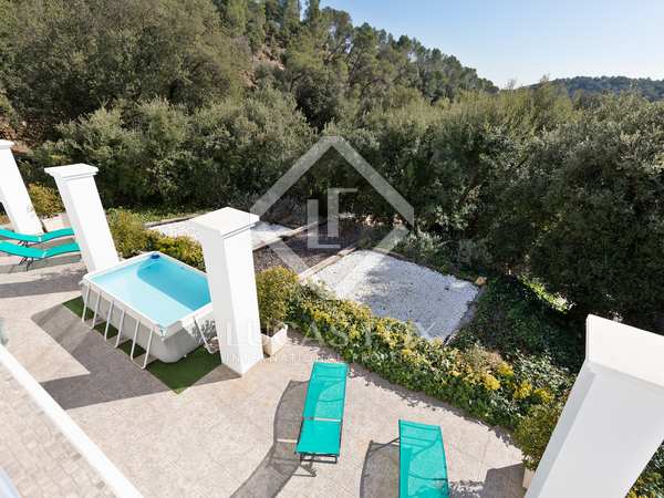 363m² house / villa with 1,229m² garden for sale in Matadepera