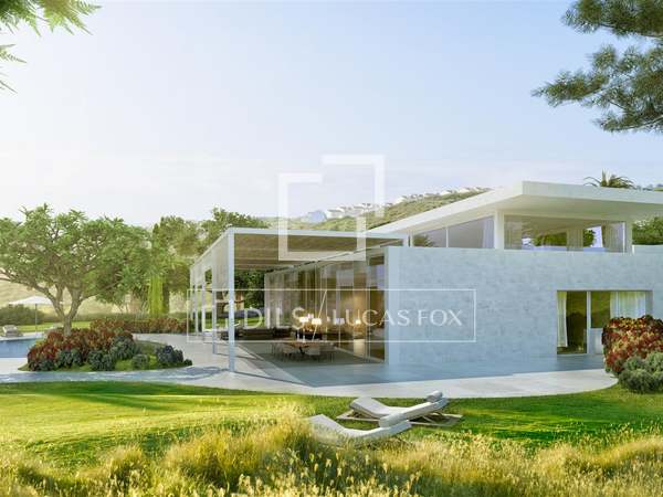 578m² Hus/Villa med 450m² Trädgård till salu i Estepona