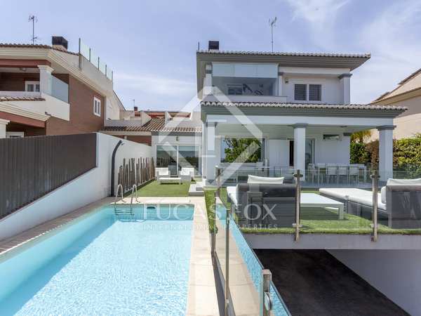 253m² house / villa for sale in Bétera, Valencia
