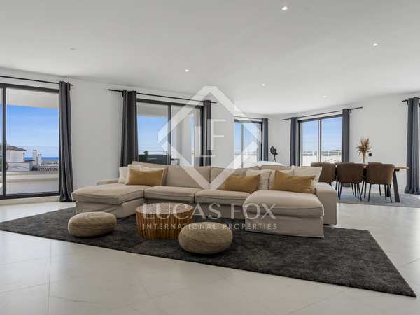 Piso de 194m² con 136m² terraza en venta en Estepona Centro