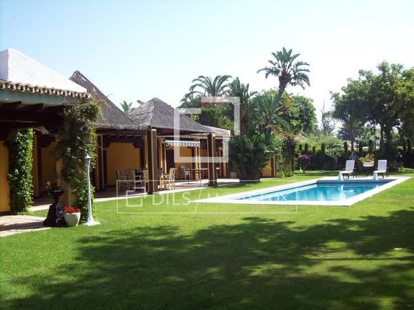 Huis / Villa van 618m² te koop met 80m² terras in San Pedro de Alcántara / Guadalmina