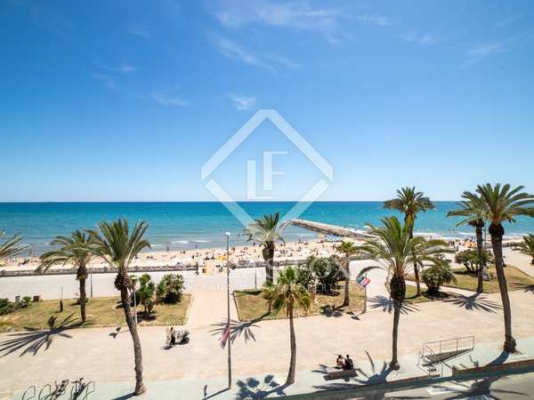 90m² apartment with 6m² terrace for sale in Sitges Town