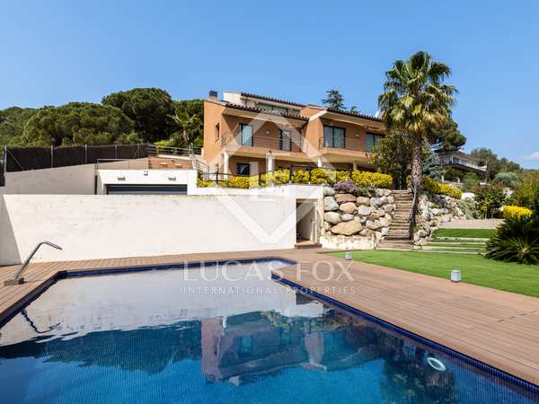 942m² house / villa for sale in Cabrils, Barcelona