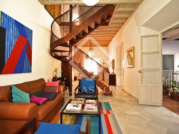 Casa / villa de 380m² con 12m² terraza en venta en Sevilla