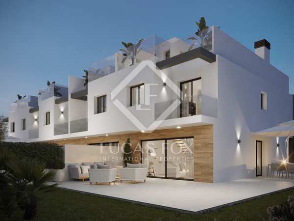 218m² house / villa with 162m² garden for sale in Tarragona City