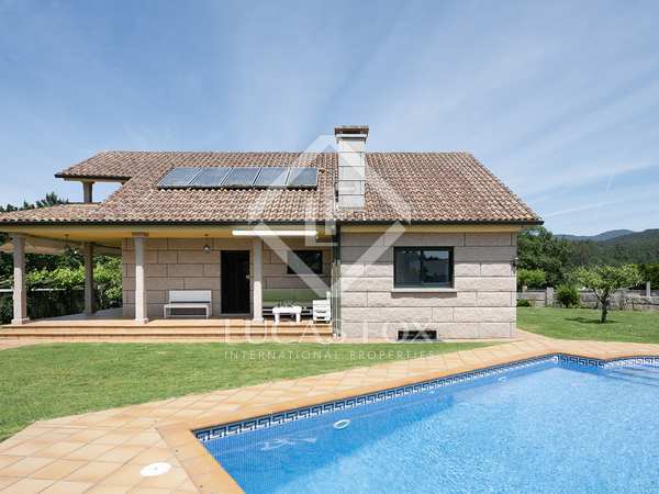 Casa / villa di 404m² in vendita a Pontevedra, Galicia