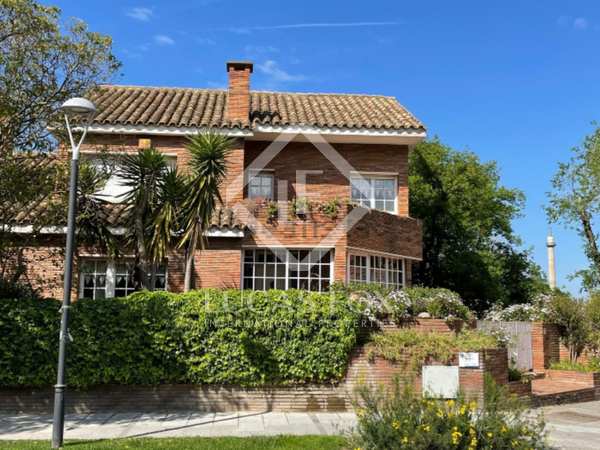 456m² house / villa for sale in Sant Just, Barcelona