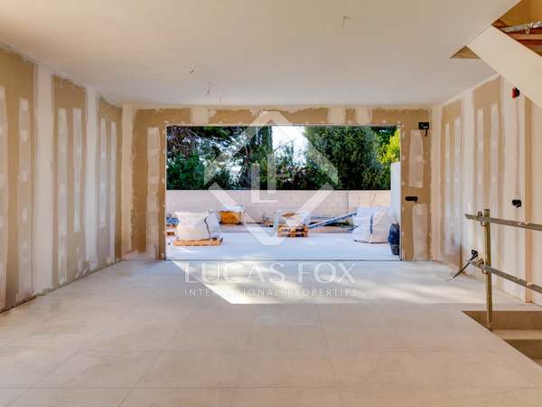 201m² house / villa with 69m² garden for sale in Urb. de Llevant