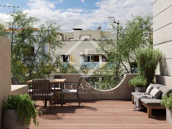 61m² apartment with 20m² terrace for sale in Eixample Right