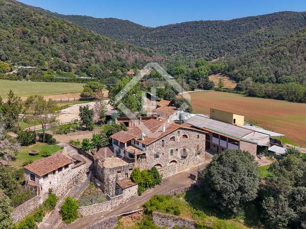 1,014m² landhaus zum Verkauf in La Garrotxa, Girona