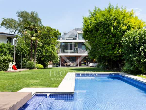 Дом / вилла 577m² на продажу в Golf-Can Trabal, Барселона