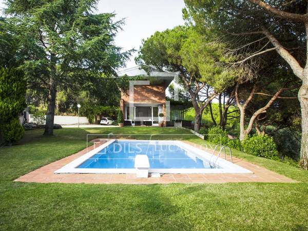 Casa / Vila de 310m&sup2; &agrave; venda em Cabrera de Mar, Maresme