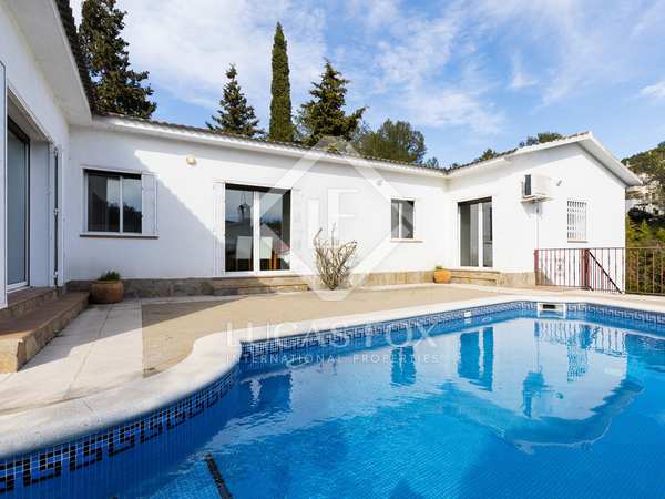 Huis / villa van 184m² te koop in Olivella, Barcelona