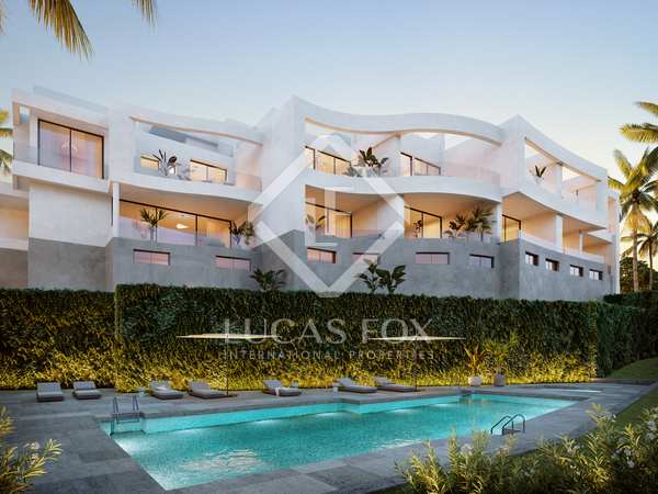 Villa van 271m² te koop met 151m² terras in west-malaga