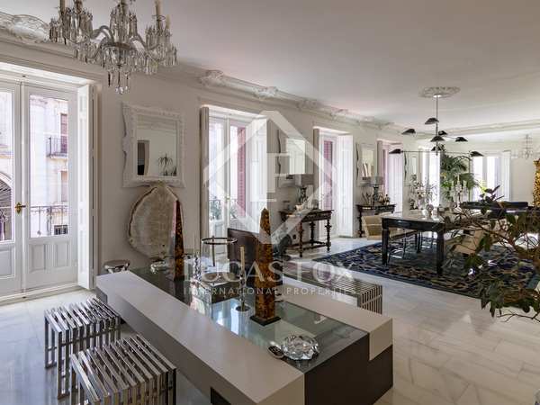 330 m² apartment for sale in La Latina, Madrid