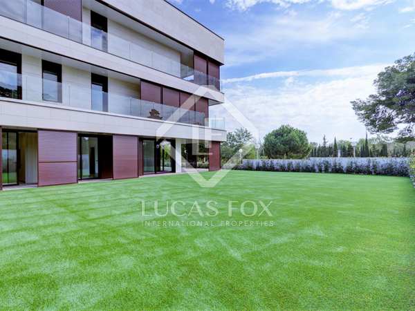 219m² apartment with 77m² terrace for sale in Urb. de Llevant