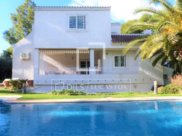 Casa / Vila de 279m² à venda em Godella / Rocafort