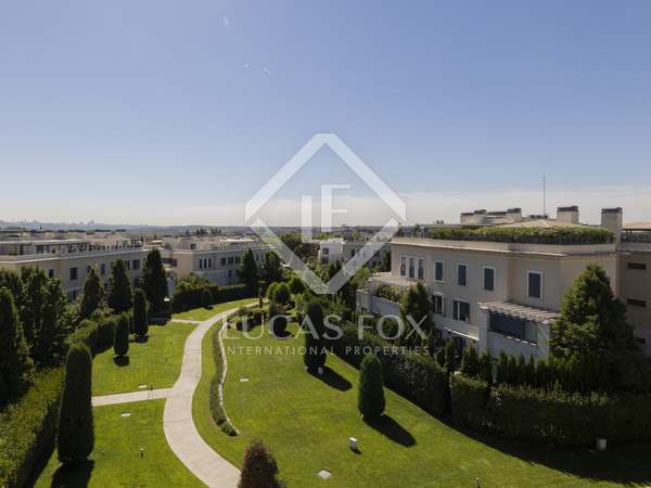 Piso de 200m² con 90m² terraza en venta en Aravaca, Madrid