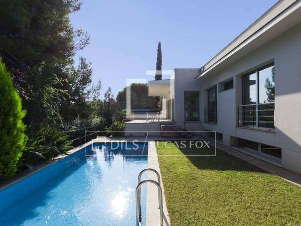 354 m² villa for sale in Vallpineda, Sitges